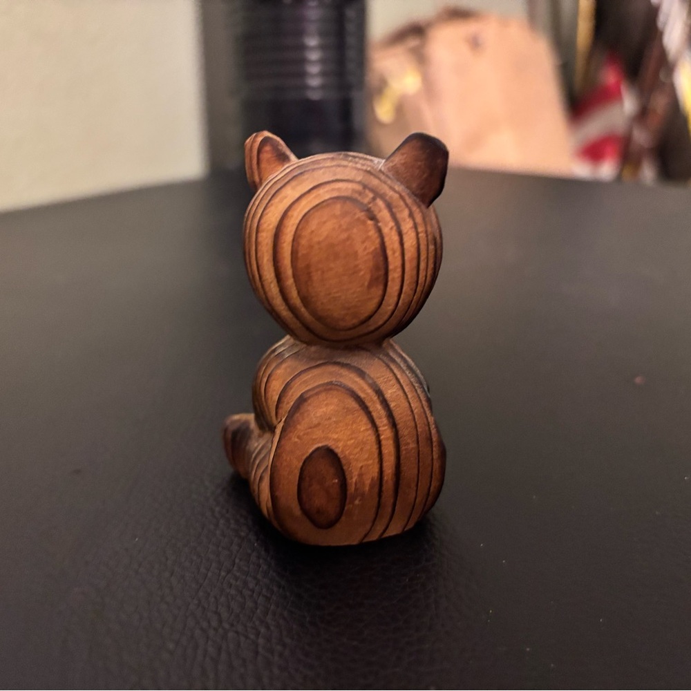 Vintage Cryptomeria
Carved Bear Cub Figurine
Japan Takahashi Wood - Picture 4 of 5